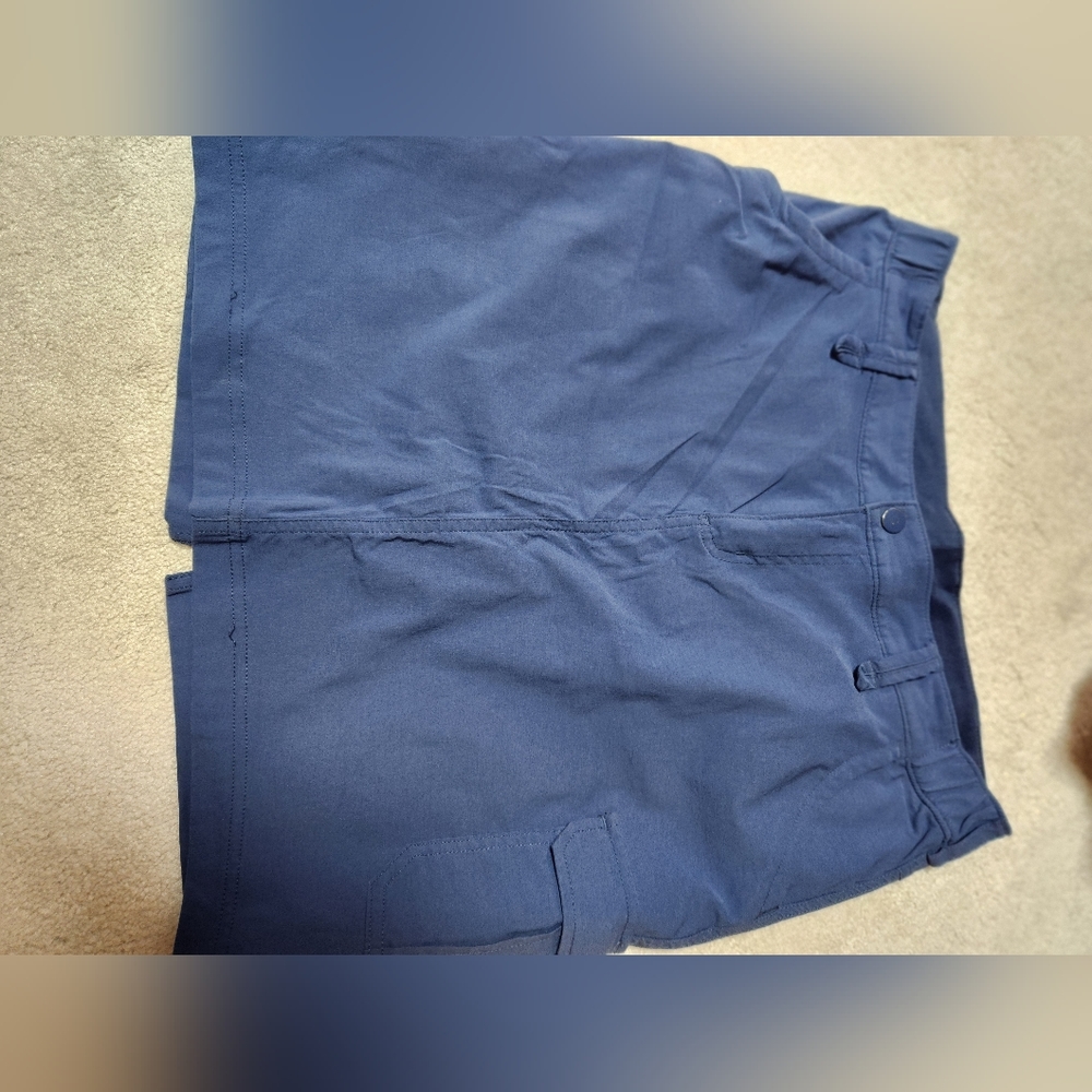 Duluth Trading Company blue short size 12